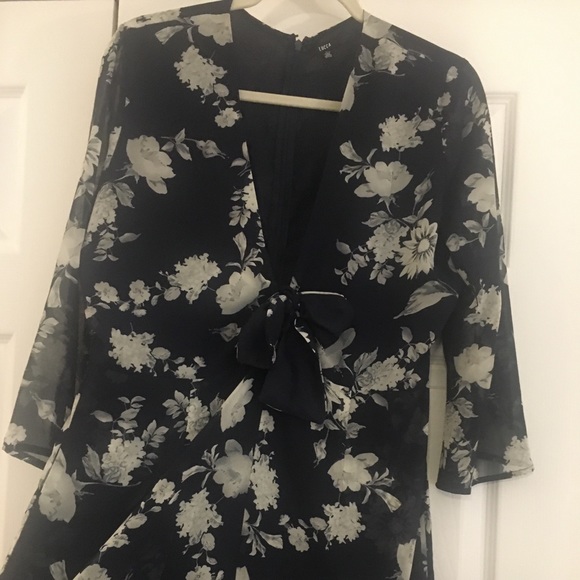 Floral romper - Picture 4 of 6